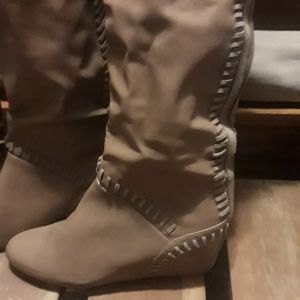 Women's boots